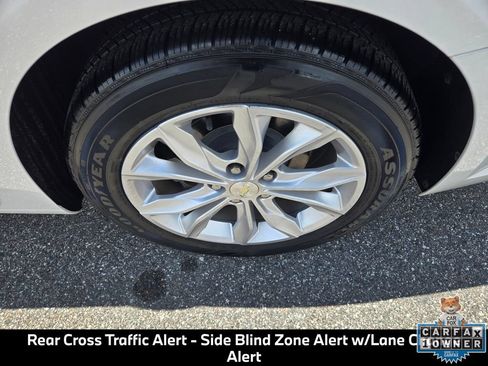 Used 2019 Chevrolet Malibu LT w/ Leather Package FWD image 13