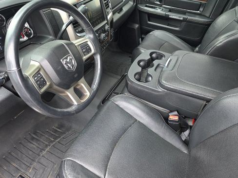 Used 2015 RAM 3500 Laramie w/ Convenience Group AWD/4WD image 10