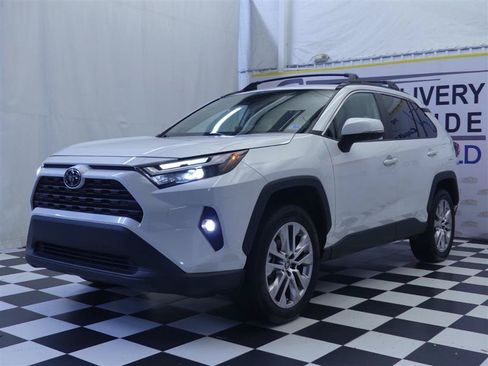 Used 2025 Toyota RAV4 XLE Premium w/ Weather Package AWD/4WD image 4