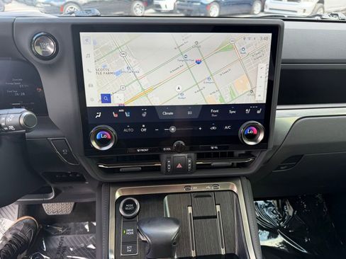 Used 2024 Lexus GX 550 w/ Cold Area Package image 23