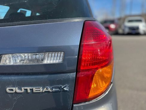 Used 2005 Subaru Outback 2.5i AWD/4WD image 34