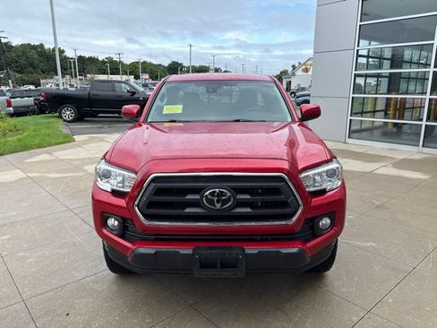 Used 2023 Toyota Tacoma SR5 AWD/4WD image 2