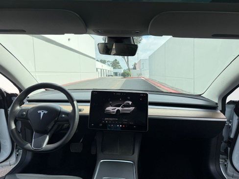 Used 2023 Tesla Model 3 Standard Range RWD image 13