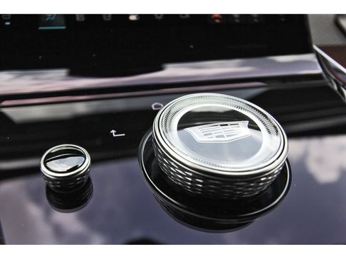 New 2026 Cadillac Escalade Platinum Sport w/ LPO, ONYX Package AWD/4WD image 21