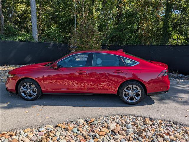 Used 2024 Honda Accord EX-L image 2