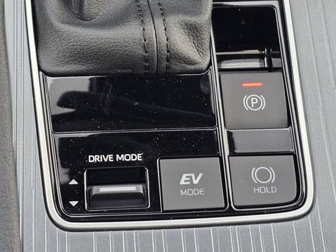 New 2026 Toyota Sienna XLE image 11