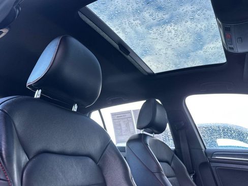 Used 2019 Volkswagen GTI SE w/ SE Experience Package image 17