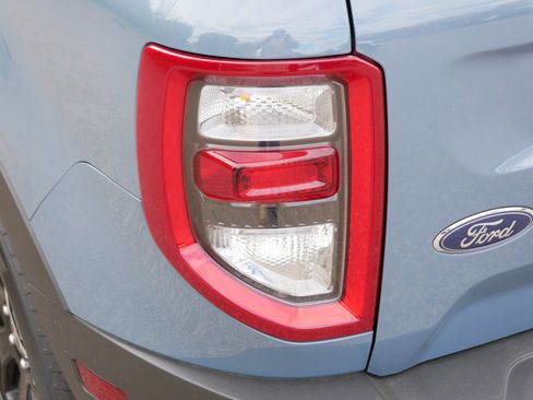Used 2025 Ford Bronco Sport Outer Banks w/ Outer Banks Tech Package+ AWD/4WD image 17