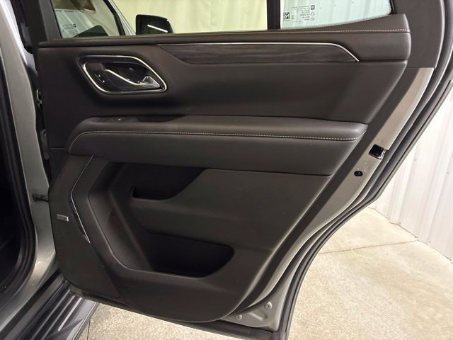 Used 2023 GMC Yukon SLT AWD/4WD image 24