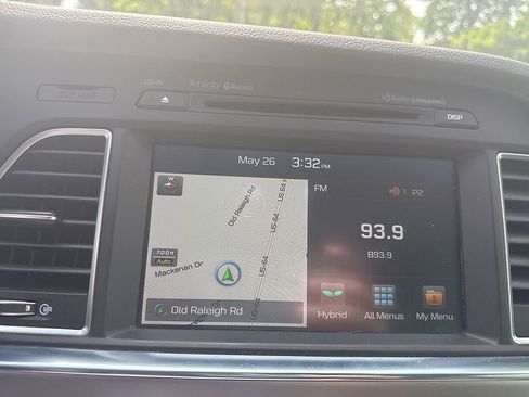 Used 2017 Hyundai Sonata Limited w/ Ultimate Package 02 FWD image 21