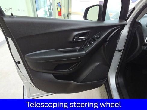 Used 2017 Chevrolet Trax LS image 21