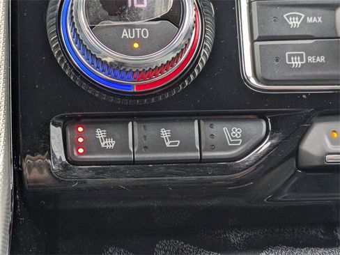 Used 2022 GMC Yukon Denali w/ Denali Ultimate Package image 30