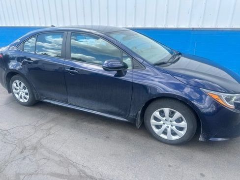 Used 2024 Toyota Corolla LE FWD image 2