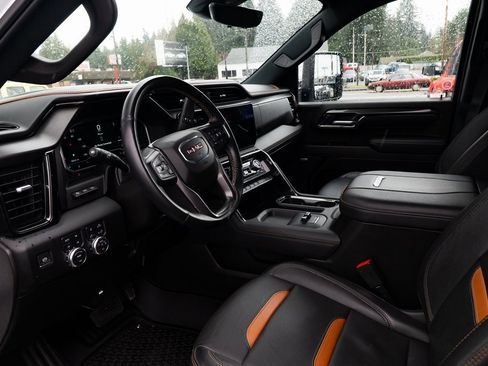 Used 2024 GMC Sierra 2500 AT4 w/ Technology Package image 18