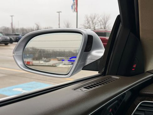 Used 2017 Audi A8 L 4.0T image 54