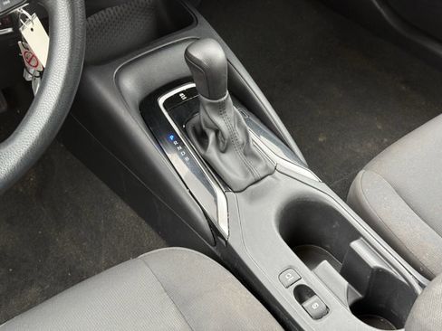 Used 2024 Toyota Corolla LE image 16