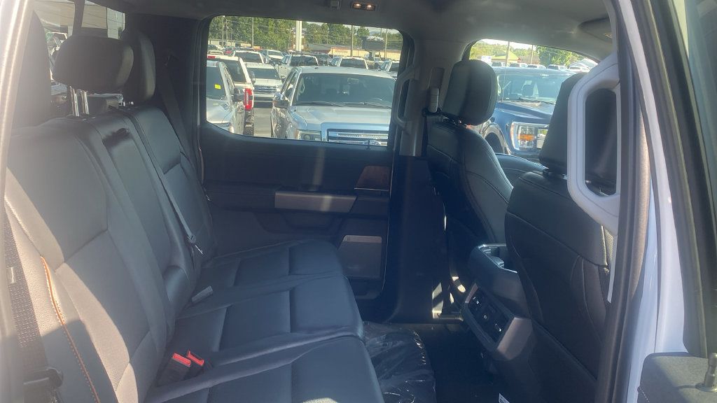 New 2027 Ford F250 Lariat w/ Lariat Premium Package AWD/4WD image 12