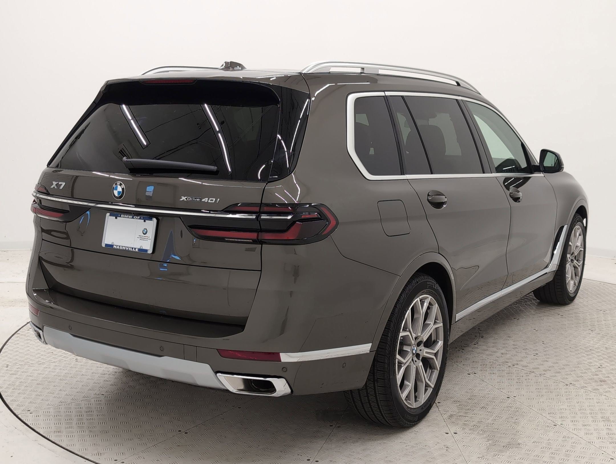Used 2026 BMW X7 xDrive40i AWD/4WD image 9