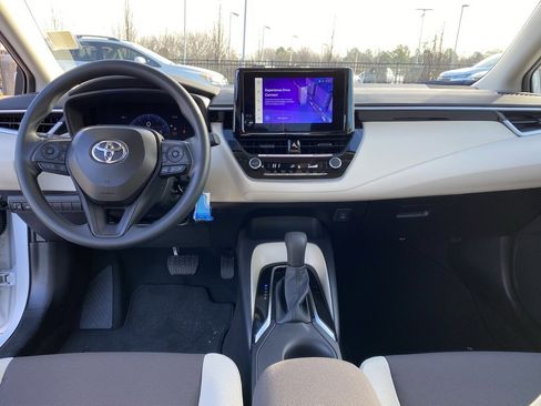 Used 2026 Toyota Corolla LE image 29