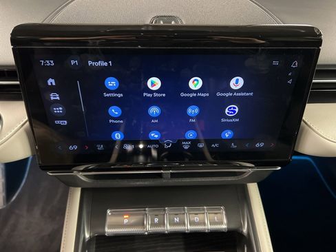 Certified 2025 Lincoln Nautilus Reserve image 10