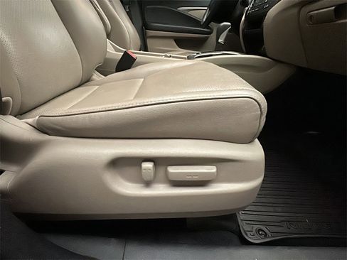 Used 2019 Honda Ridgeline RTL image 15