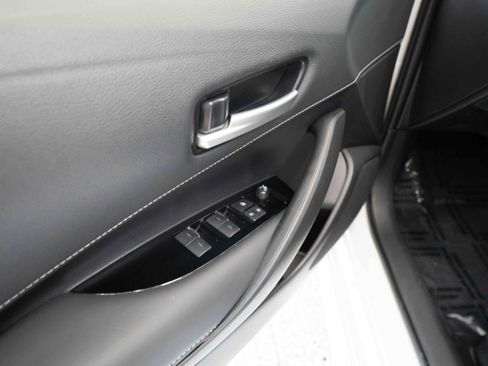 Used 2024 Toyota Corolla SE FWD image 7