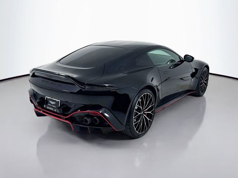 Used 2023 Aston Martin V8 Vantage Coupe RWD image 7