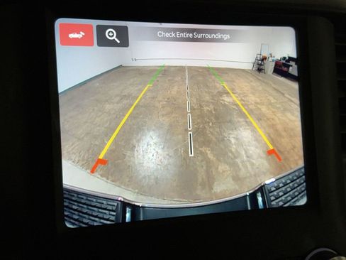 Used 2024 RAM 2500 Tradesman w/ Chrome Appearance Group image 15