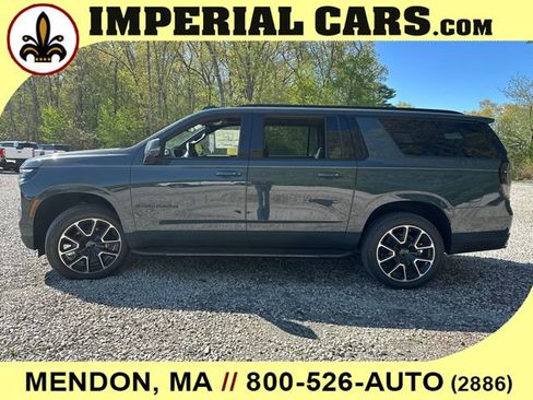 New 2026 Chevrolet Suburban RST w/ Comfort Package AWD/4WD image 6