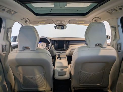 Used 2023 Volvo XC60 B5 Plus w/ Climate Package image 31