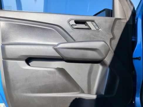 Used 2023 Chevrolet Colorado Trail Boss w/ Advanced Trailering Package AWD/4WD image 9