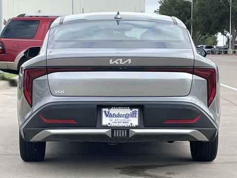 Used 2025 Kia K4 FWD image 5