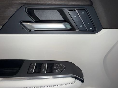 Used 2024 GMC Acadia Denali w/ Super Cruise Package image 20