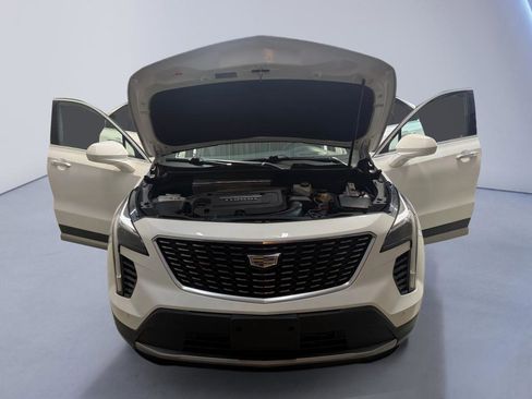 Used 2019 Cadillac XT4 Premium Luxury AWD/4WD image 8