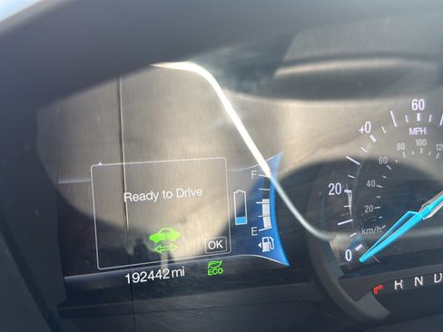 Used 2018 Ford Fusion Titanium FWD image 20