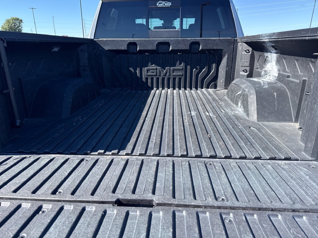 Used 2025 GMC Sierra 1500 AT4 w/ AT4 Premium Package AWD/4WD image 23
