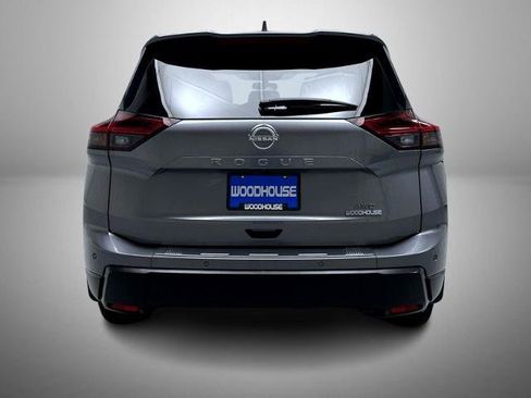 Certified 2025 Nissan Rogue SV AWD/4WD image 6
