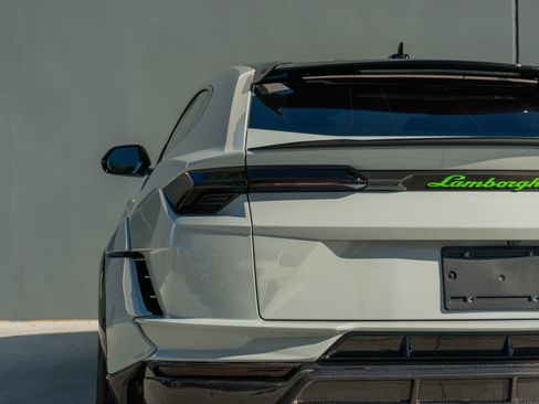 Used 2024 Lamborghini Urus Performante image 45