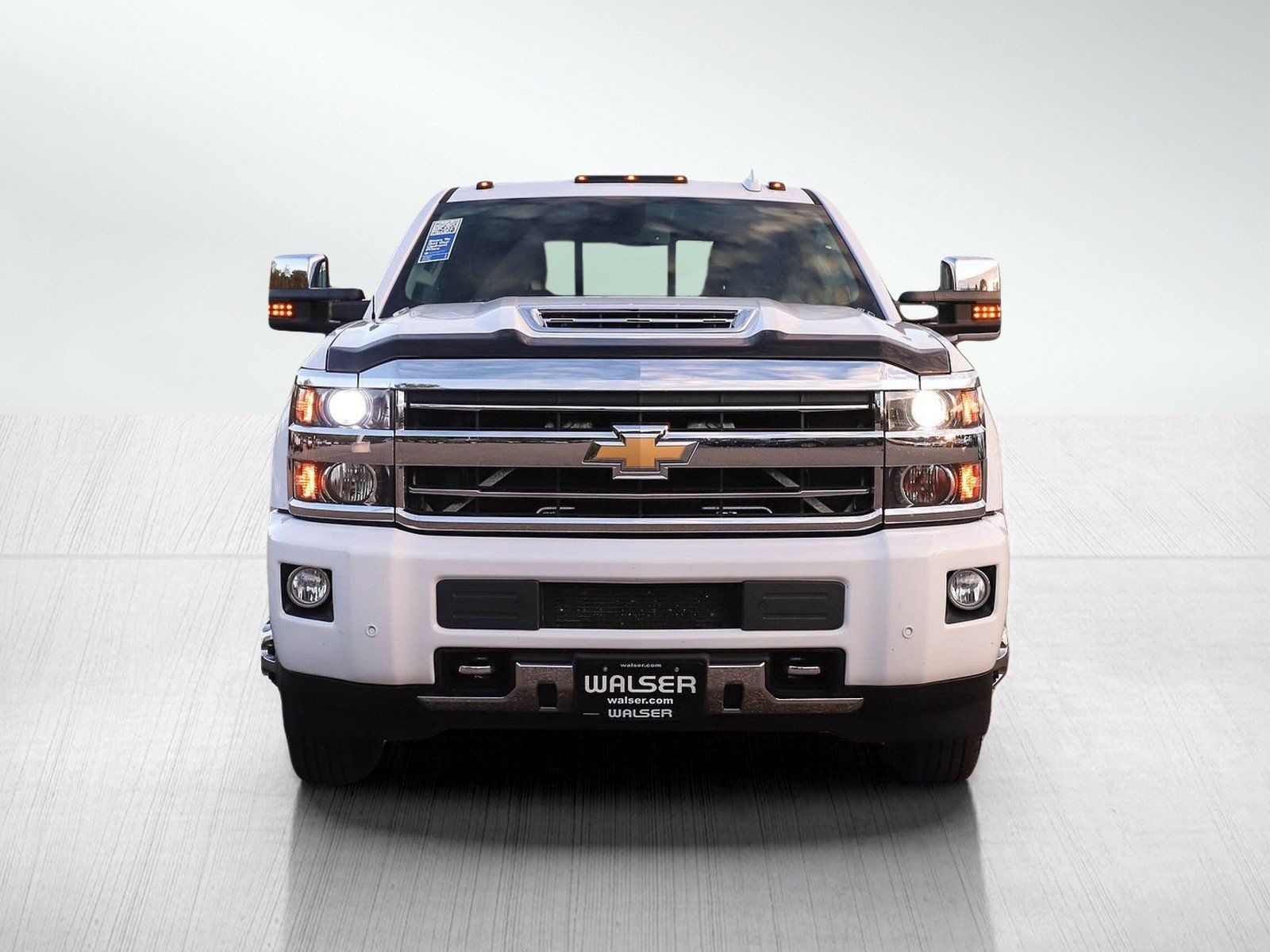 Used 2018 Chevrolet Silverado 3500 High Country w/ Duramax Plus Package AWD/4WD image 8