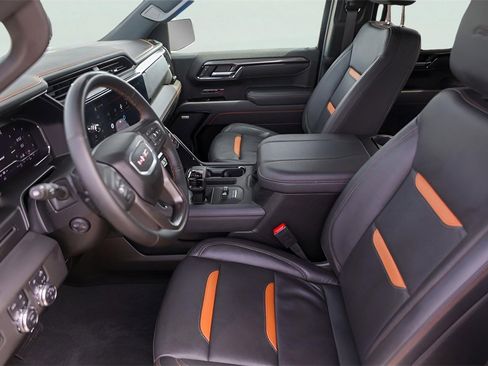 Used 2025 GMC Sierra 1500 AT4 image 12