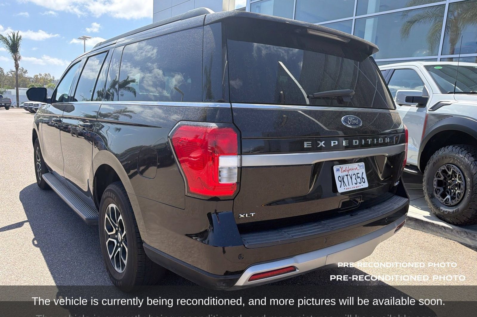 Used 2024 Ford Expedition Max XLT AWD/4WD image 8