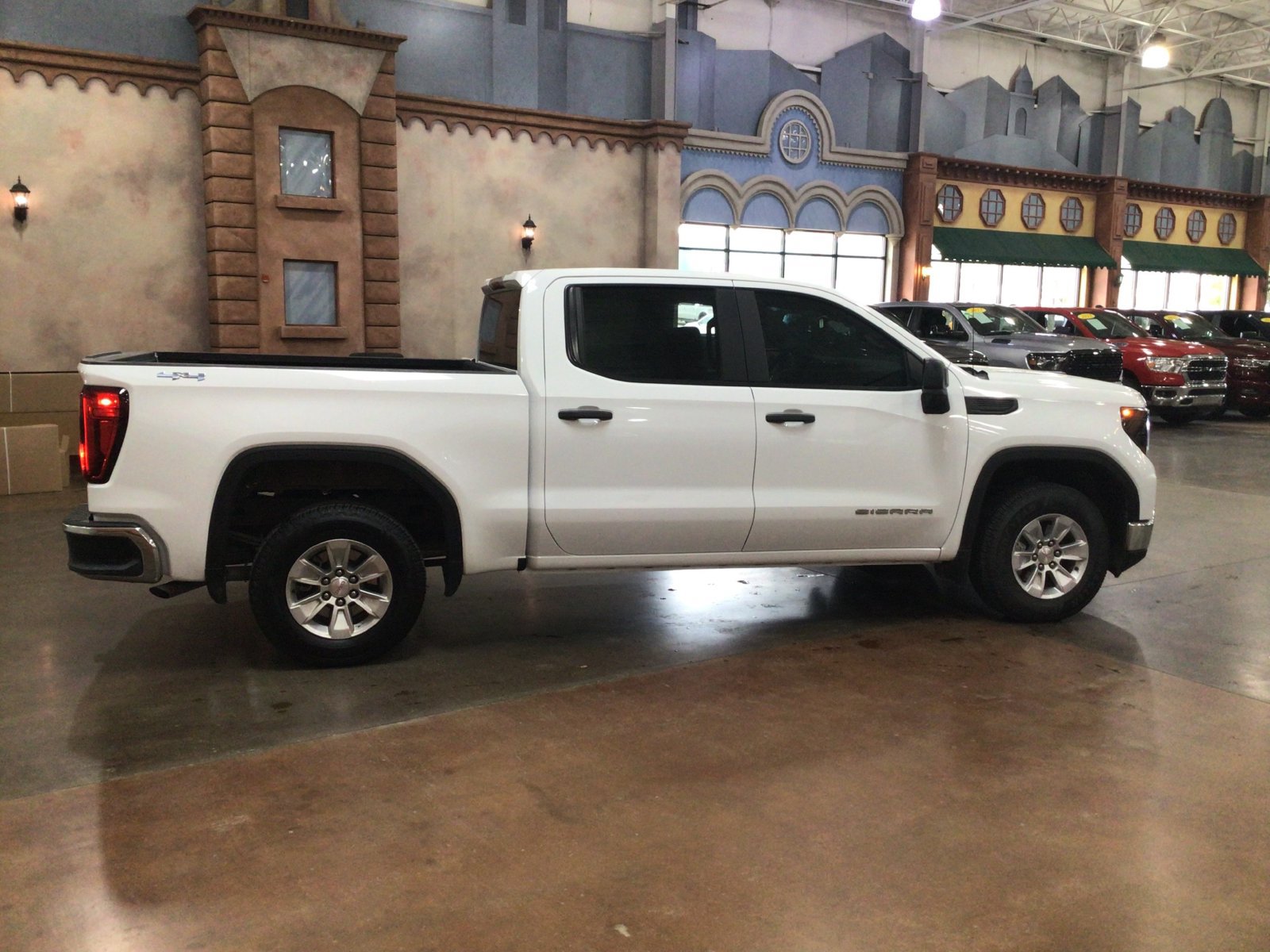 Certified 2023 GMC Sierra 1500 Pro w/ Pro Value Package AWD/4WD image 4