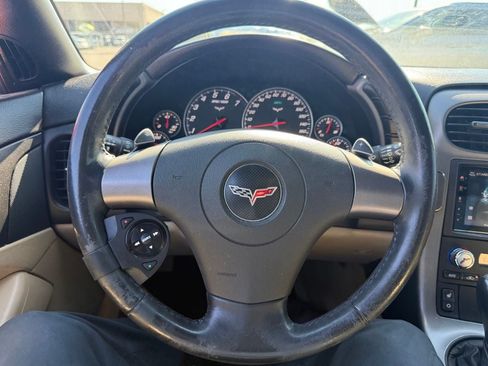 Used 2006 Chevrolet Corvette Coupe w/ Preferred Equipment Group RWD image 15