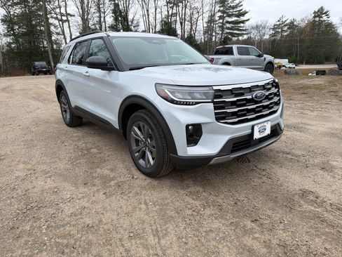 New 2026 Ford Explorer Active w/ Active Comfort Package image 1