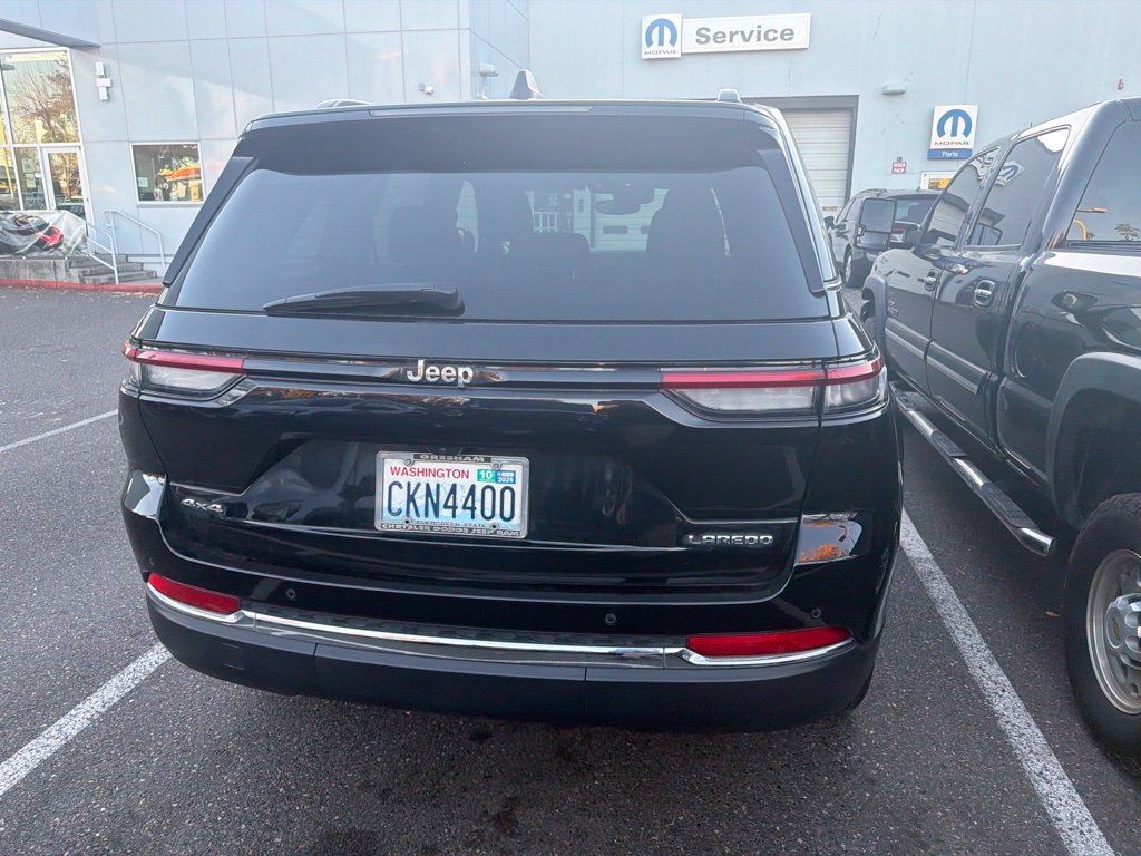 Certified 2023 Jeep Grand Cherokee Laredo X AWD/4WD image 5