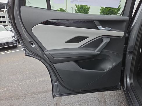 New 2026 Volkswagen Tiguan SE AWD/4WD image 23