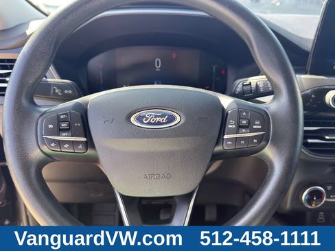 Used 2025 Ford Escape Active AWD/4WD image 19