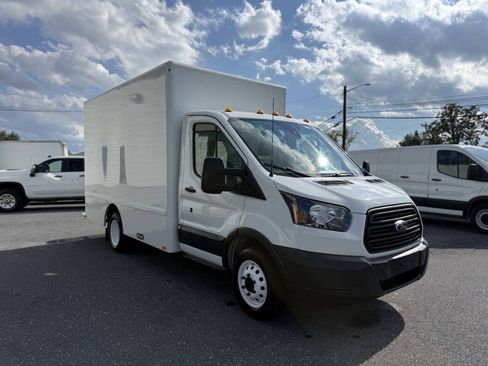 Used 2018 Ford Transit 350 138 DRW RWD image 4