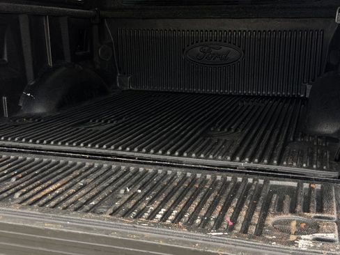 Used 2019 Ford F150 XLT w/ Equipment Group 302A Luxury AWD/4WD image 28