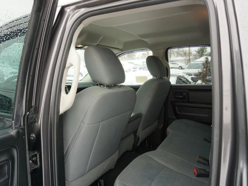 Used 2018 RAM 1500 Express w/ Express Value Package image 11